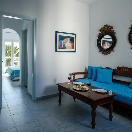 Alesahne Hotel Kamari (Santorini)