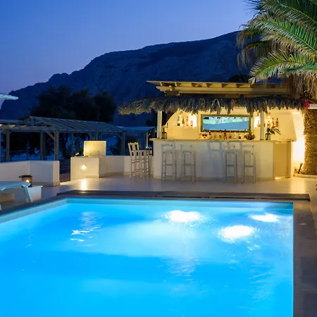 Alesahne 3* Kamari (Santorini)